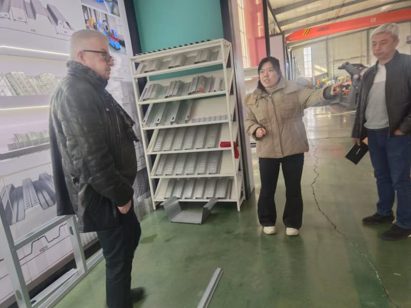 出口沙特地区的型钢机设备，3499CC拉斯维加斯冷弯工程师展实力以专业攻克小边与腰高难题
